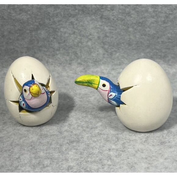 Vintage Hand Painted Parrot Figurines Set Cracking Out of Egg Bird Collectibles - Picture 2 of 16
